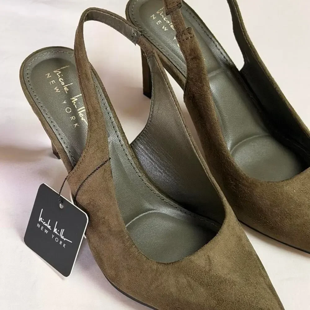 Stylish Modern Nicole Miller Faux Suede Kitten heels size 9 nwt